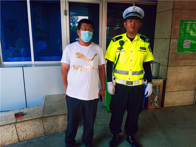 大同市公安局交警支队特勤大队为生命开道,紧急救助危重儿童 大同市公安局交警支队特勤大队为生命开道,紧急救助危重儿童