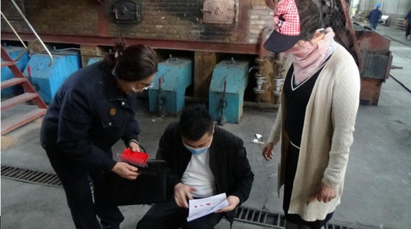 酒泉市瓜州县:公证助力假烟销毁 切实维护消费者权益1.jpg 酒泉市瓜州县:公证助力假烟销毁 切实维护消费者权益1.jpg