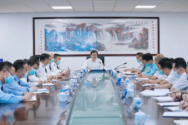 nEO_IMG_p4-陈旭东到惠州市司法局和省惠州监狱调研司法行政队伍教育整顿 .jpg