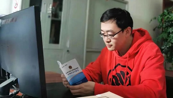 甘肃省戒毒管理局印发《全省司法行政戒毒系统应知应会口袋书》2.jpg 甘肃省戒毒管理局印发《全省司法行政戒毒系统应知应会口袋书》2.jpg