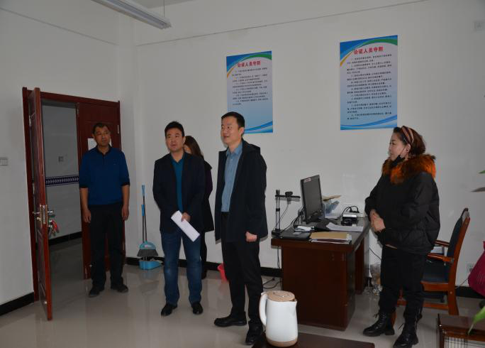 酒泉市阿克塞县政府调研组调研指导阿克塞县司法局司法行政工作2.png 酒泉市阿克塞县政府调研组调研指导阿克塞县司法局司法行政工作2.png