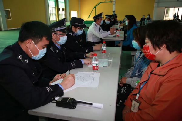 nEO_IMG_p3-党史学习教育丨广东司法行政系统深入组织“我为群众办实事”实践活动② .jpg