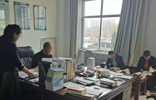 白银市靖远县司法局扎实开展公共法律服务案卷质量评查工作3.jpg
