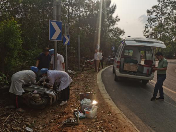 nEO_IMG_p1-身边的力量丨救人、救心&hellip;&hellip;他们在抢险救助中展现智慧与担当 .jpg