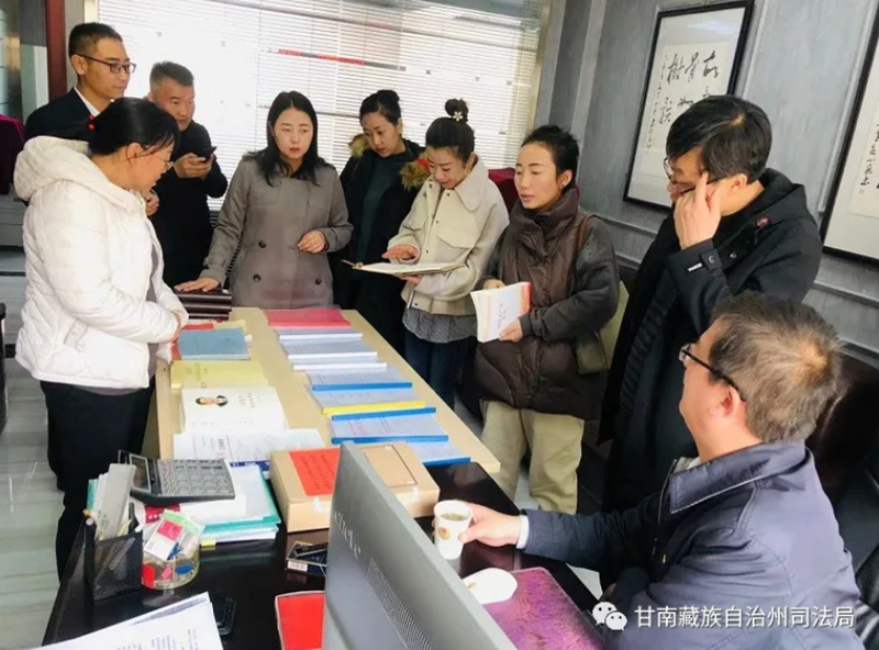 跟班先进找差距:见贤思齐 与身边榜样同行1.png 跟班先进找差距:见贤思齐 与身边榜样同行1.png