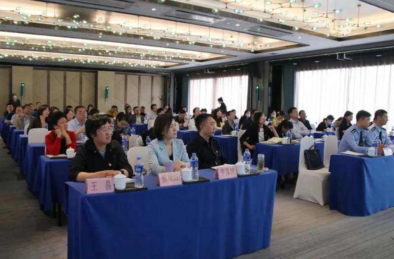 甘肃省司法厅举办厅党委理论学习中心组党史专题学习暨司法行政大讲堂第34讲4.jpg 甘肃省司法厅举办厅党委理论学习中心组党史专题学习暨司法行政大讲堂第34讲4.jpg