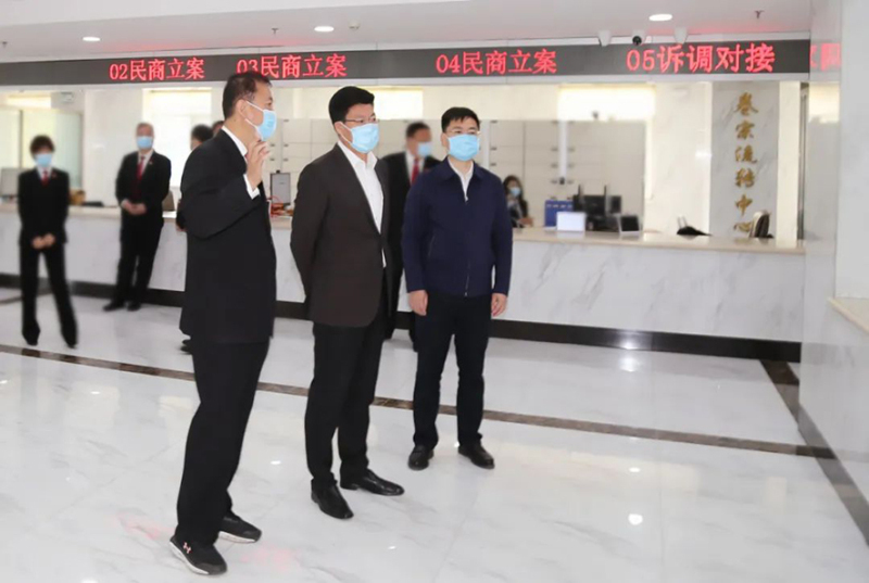 任延忠（中）调研图片