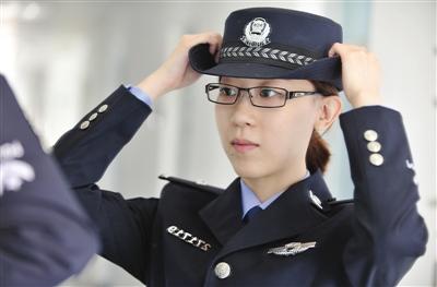 讲述人 韩辉之女 天津市公安局河北分局 墙子派出所民警韩娅勤