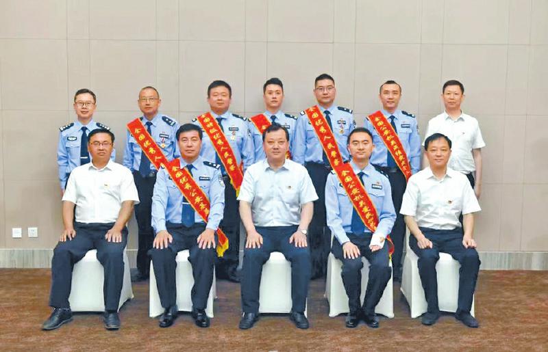 c05bae749b6e8a15bfdd68b2b7d1f1c3.jpg c05bae749b6e8a15bfdd68b2b7d1f1c3.jpg