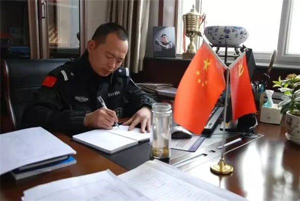 1661331099614021432.jpg 寻找最美基层民警.jpg