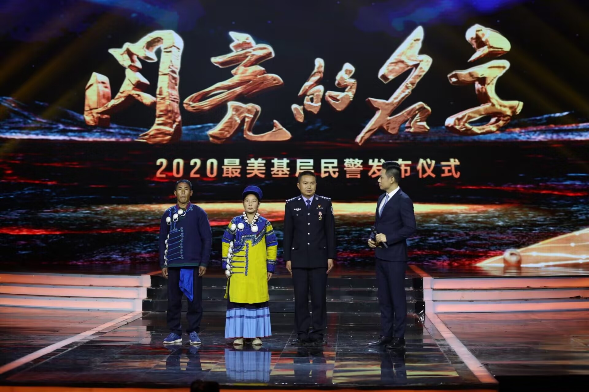 E36AD278A93544E083EF6677F4A0A8ED.jpg E36AD278A93544E083EF6677F4A0A8ED.jpg