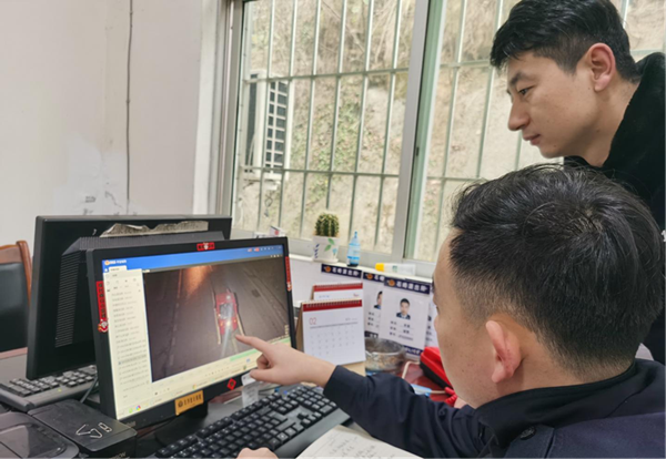 图片2.png 图片2.png