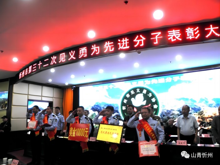 1695348439140032271.jpg 3.jpg