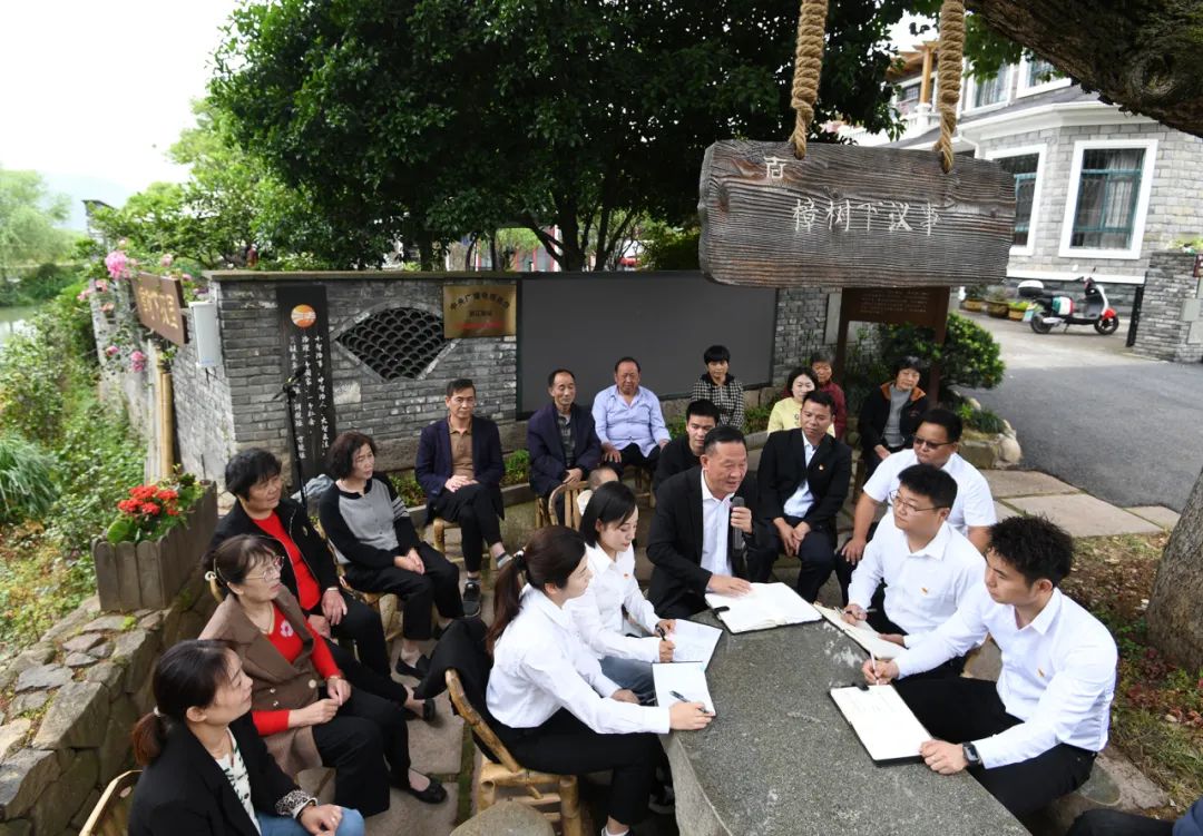 7c8e9316cae14760bde4539cca93bc40.jpg 7c8e9316cae14760bde4539cca93bc40.jpg