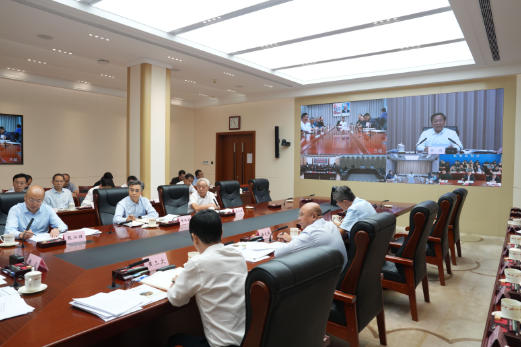 农业农村部召开全国粮油作物大面积单产 提升暨“三秋”生产视频会强调 奋力夺取全年粮食和农业丰收 夯实明年夏季粮油生产基础 农业农村部召开全国粮油作物大面积单产 提升暨“三秋”生产视频会强调 奋力夺取全年粮食和农业丰收 夯实明年夏季粮油生产基础