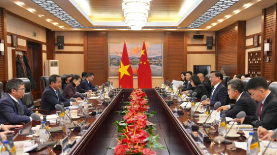 韩俊会见越南农业与环境部部长陈德胜并共同召开中越农业合作联合委员会第二次会议 韩俊会见越南农业与环境部部长陈德胜并共同召开中越农业合作联合委员会第二次会议